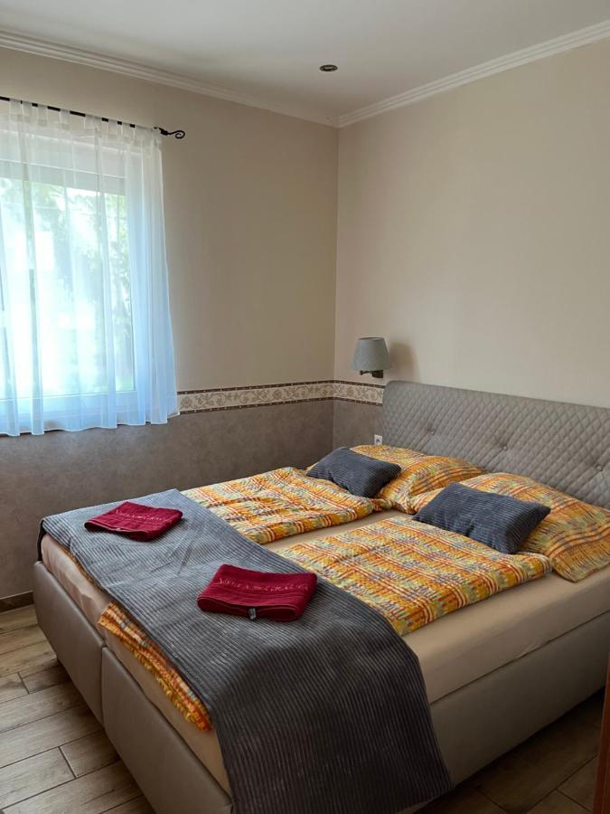 Villa Gracia Патинце Экстерьер фото