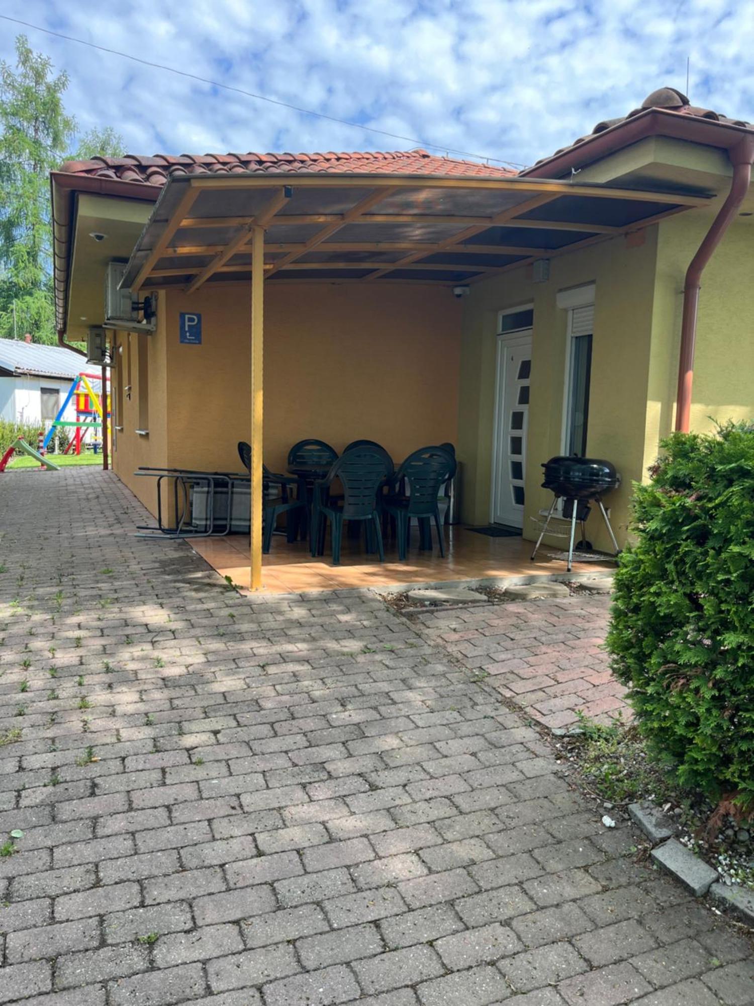 Villa Gracia Патинце Экстерьер фото