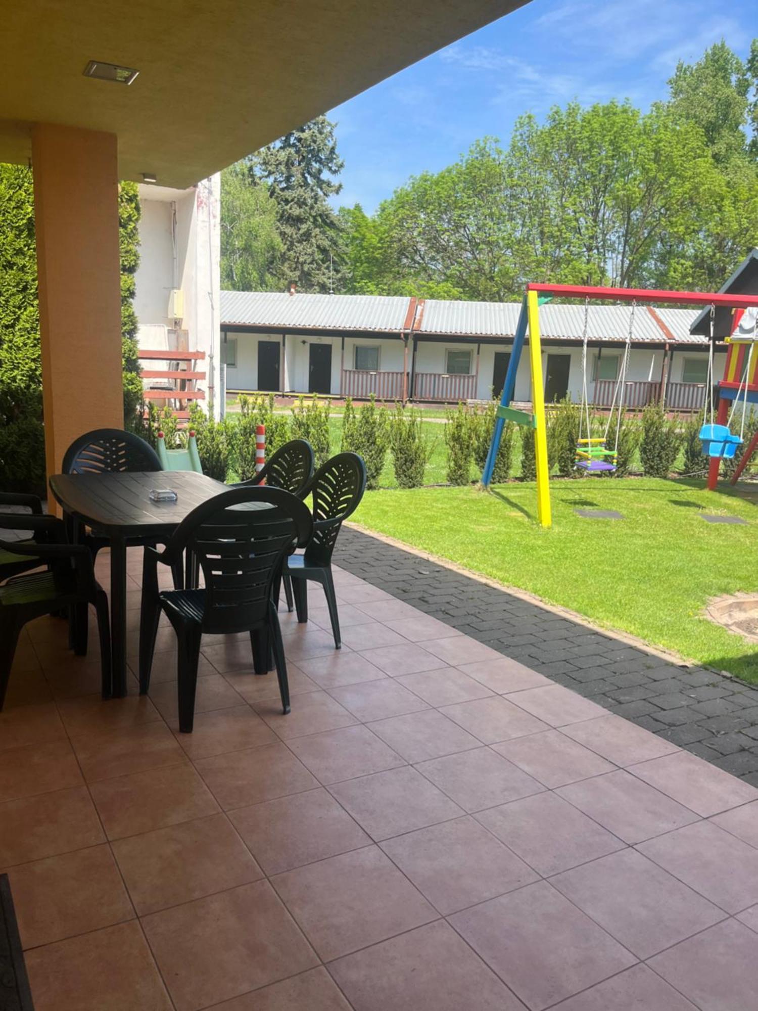 Villa Gracia Патинце Экстерьер фото